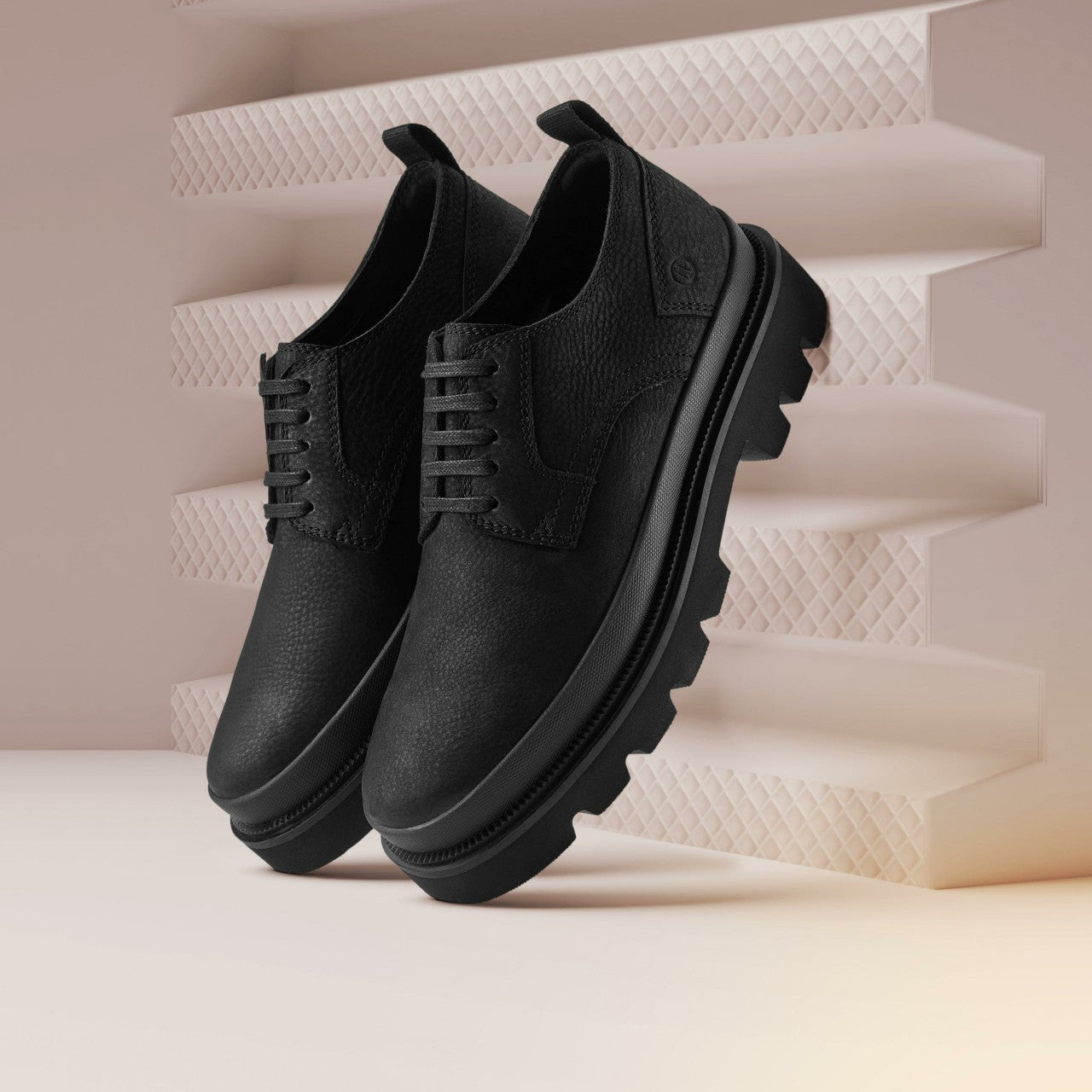 Badell Lace Black Nubuck
