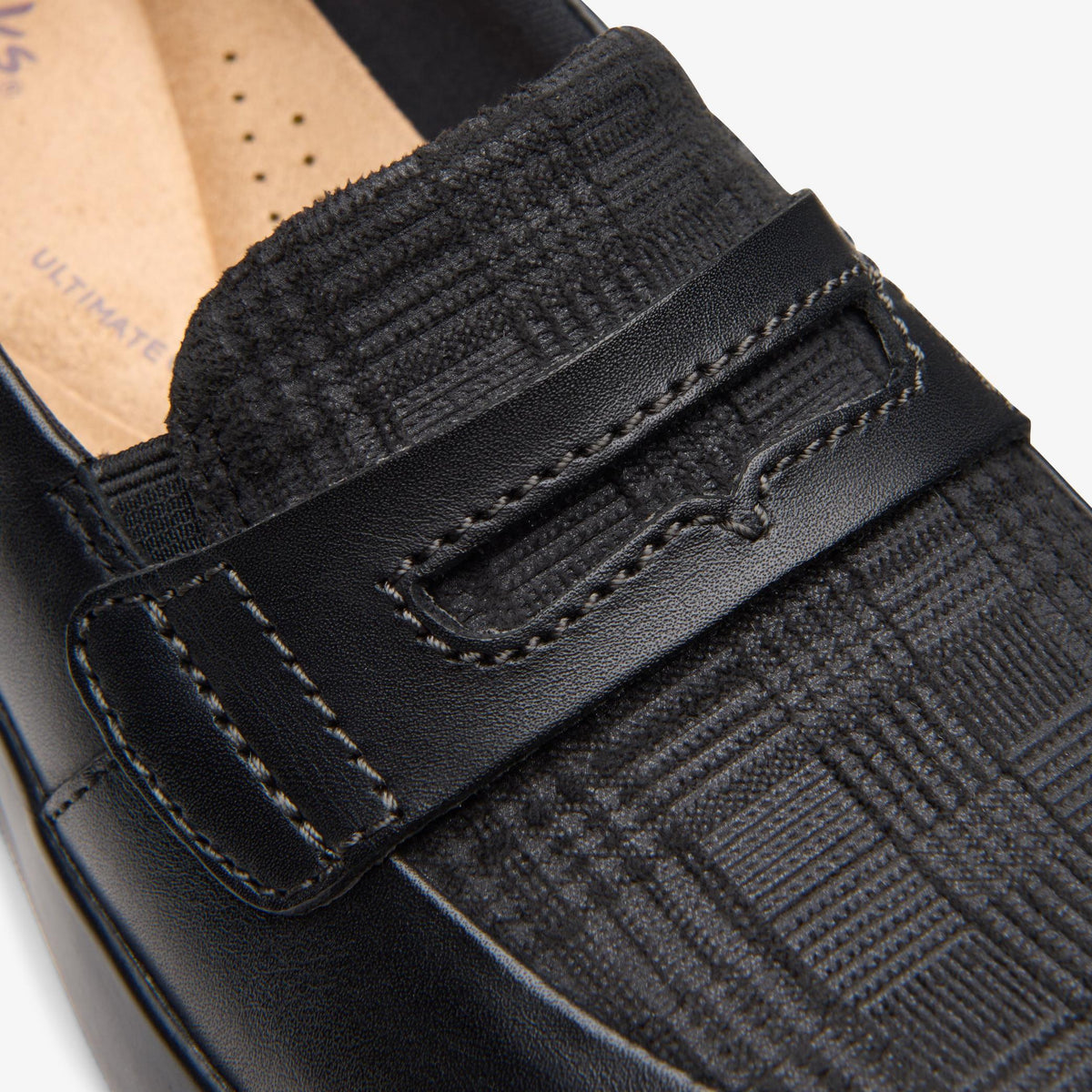 Ellowyn Penny Black Leather - US 6209