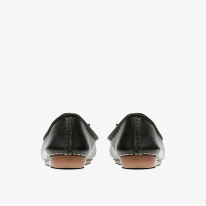 Freckle Ice Black Leather