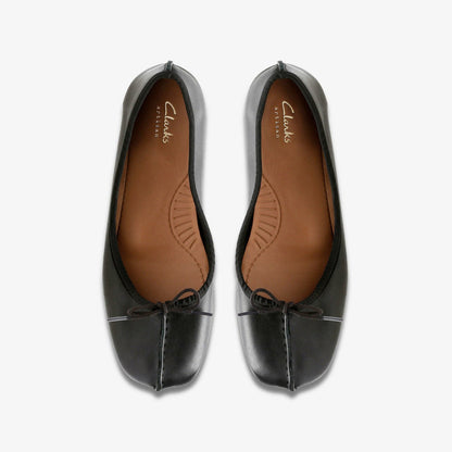 Freckle Ice Black Leather