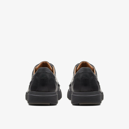 Un Abode Ease Black Leather