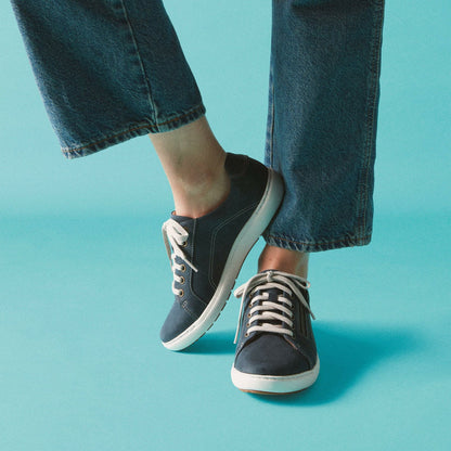Nalle Lace Navy Nubuck