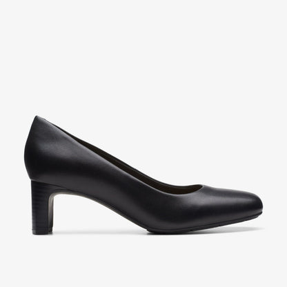 Kyndall Iris Black Leather