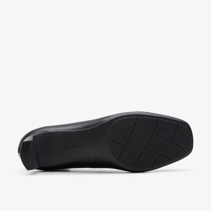 Kyndall Iris Black Leather