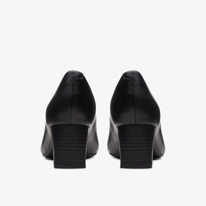 Kyndall Iris Black Leather