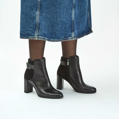Freva 85 Buckle Black Leather