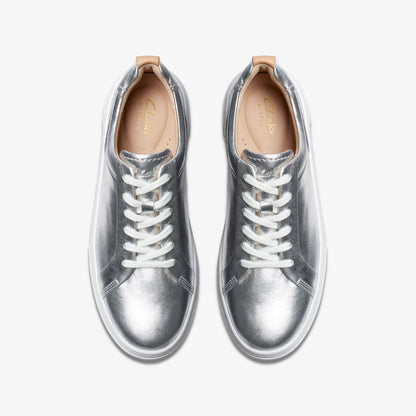 Hollyhock Walk Silver Leather - US 4554