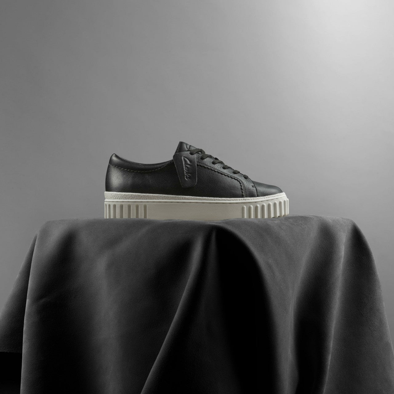 Mayhill Walk Black Leather