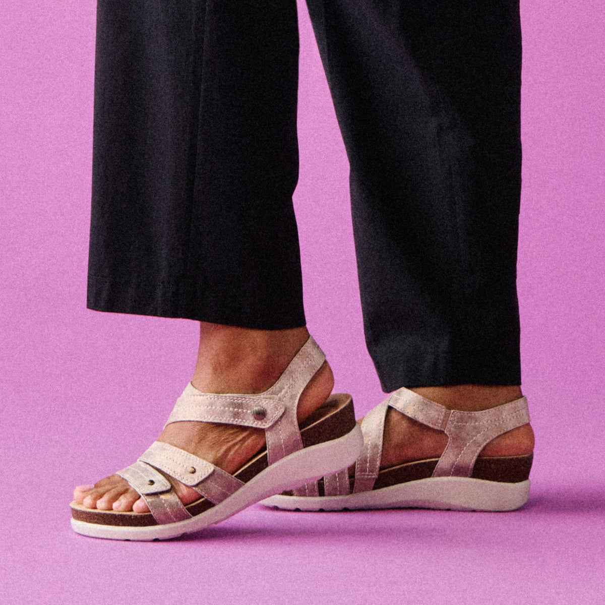 Calenne Clara Bronze Metallic - US 5697