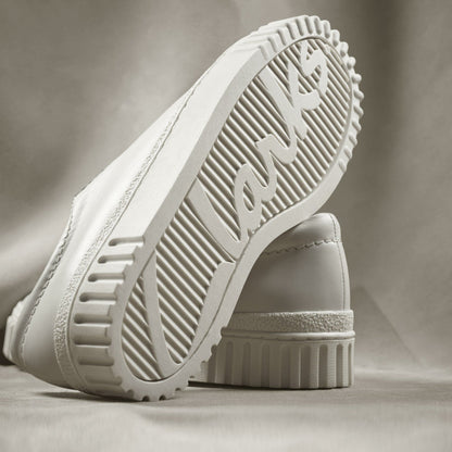 Mayhill Walk Off White Leather