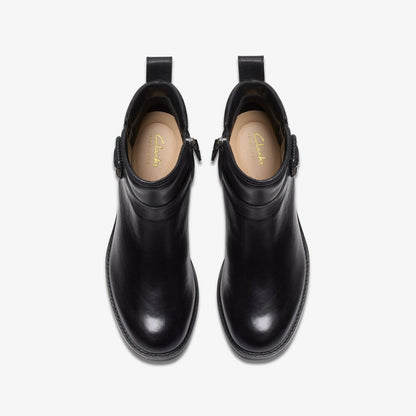 Chamberly Trim Black Leather