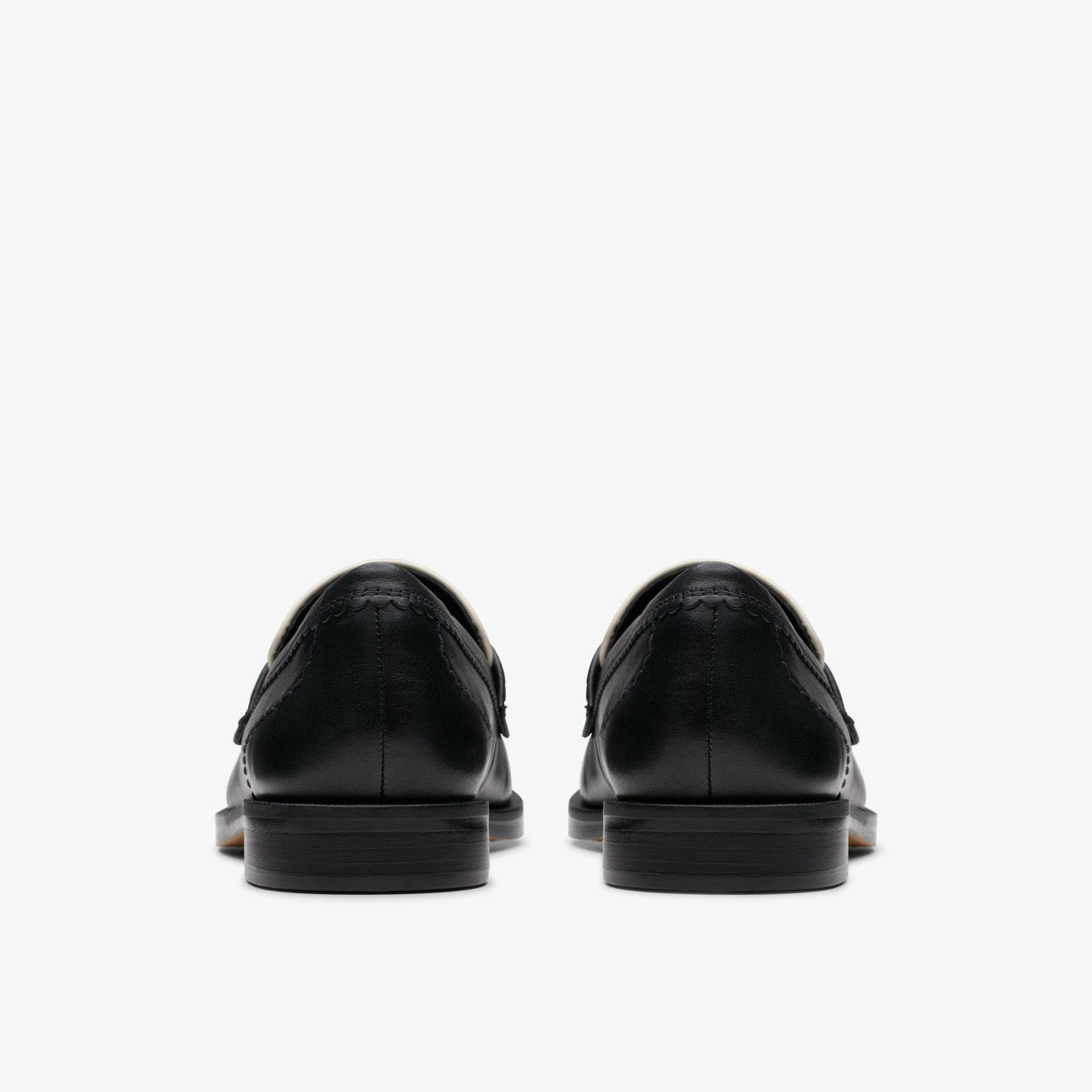 Straven Edge Black Combination Leather
