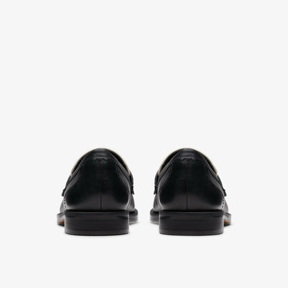 Straven Edge Black Combination Leather