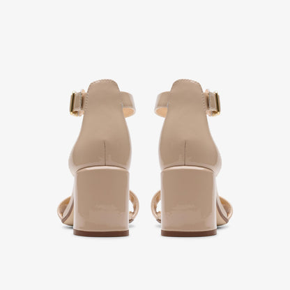 Ezoria Mae Sand Patent - US 9870