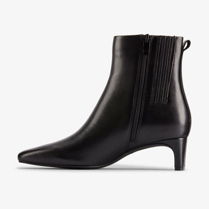 Edina Up Black Leather