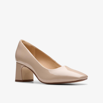 Fernie Court Sand Patent - US 0611