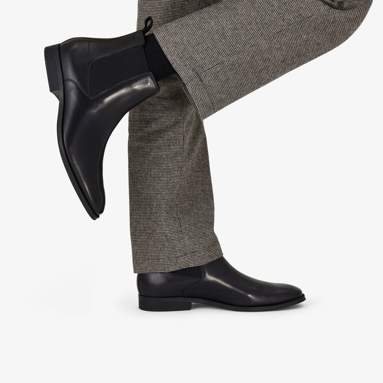 Paulton Easy Black Leather