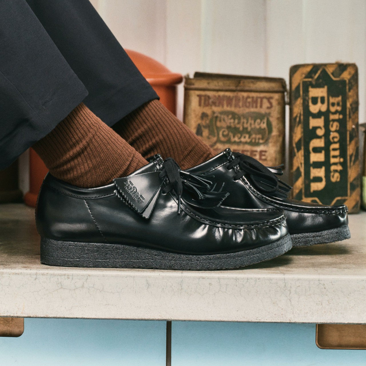 Wallabee Black Hi Shine Leather