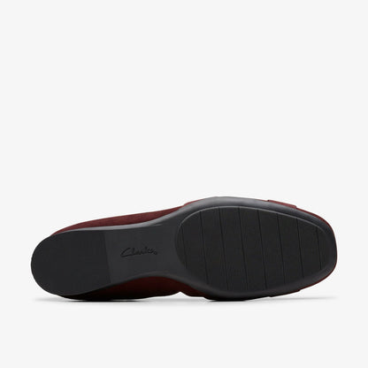 Jazmynn Gem Merlot Suede