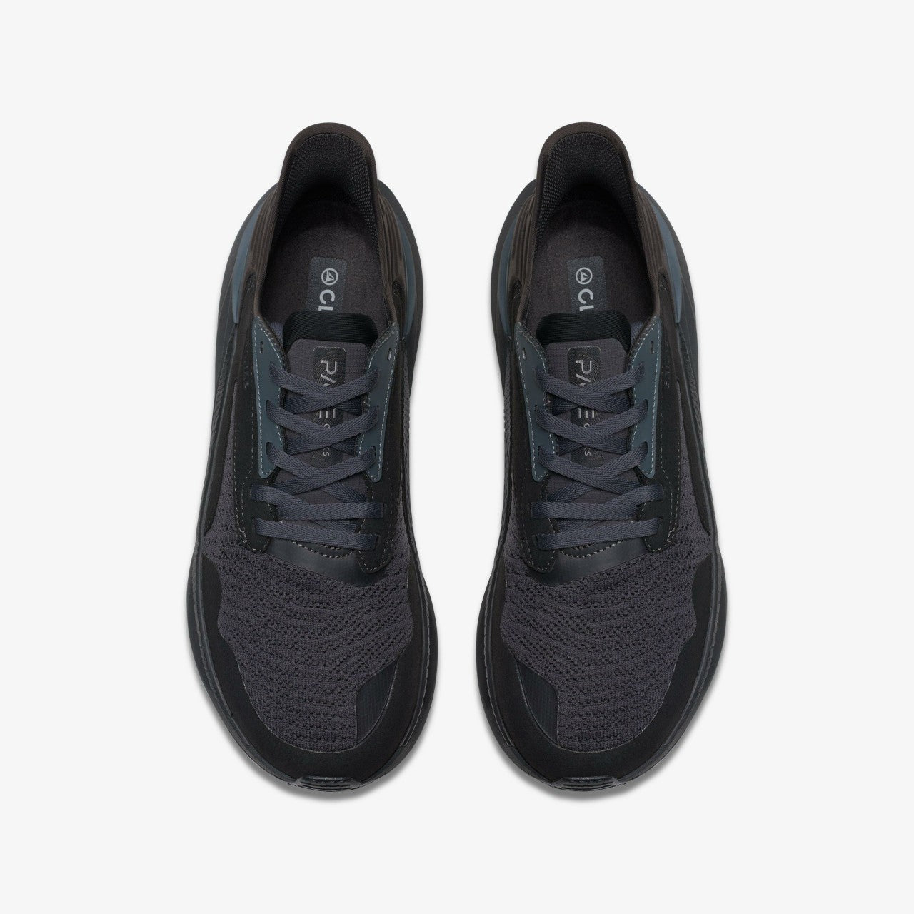 Clarks Pace Black