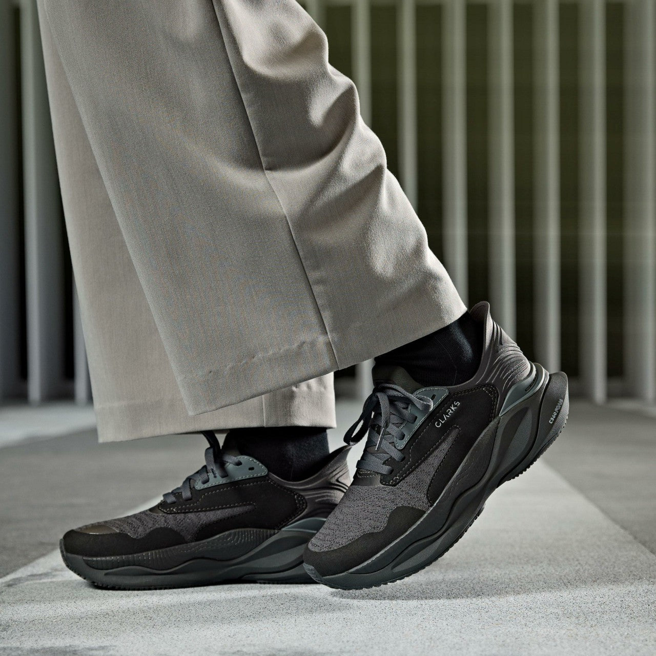 Clarks Pace Black