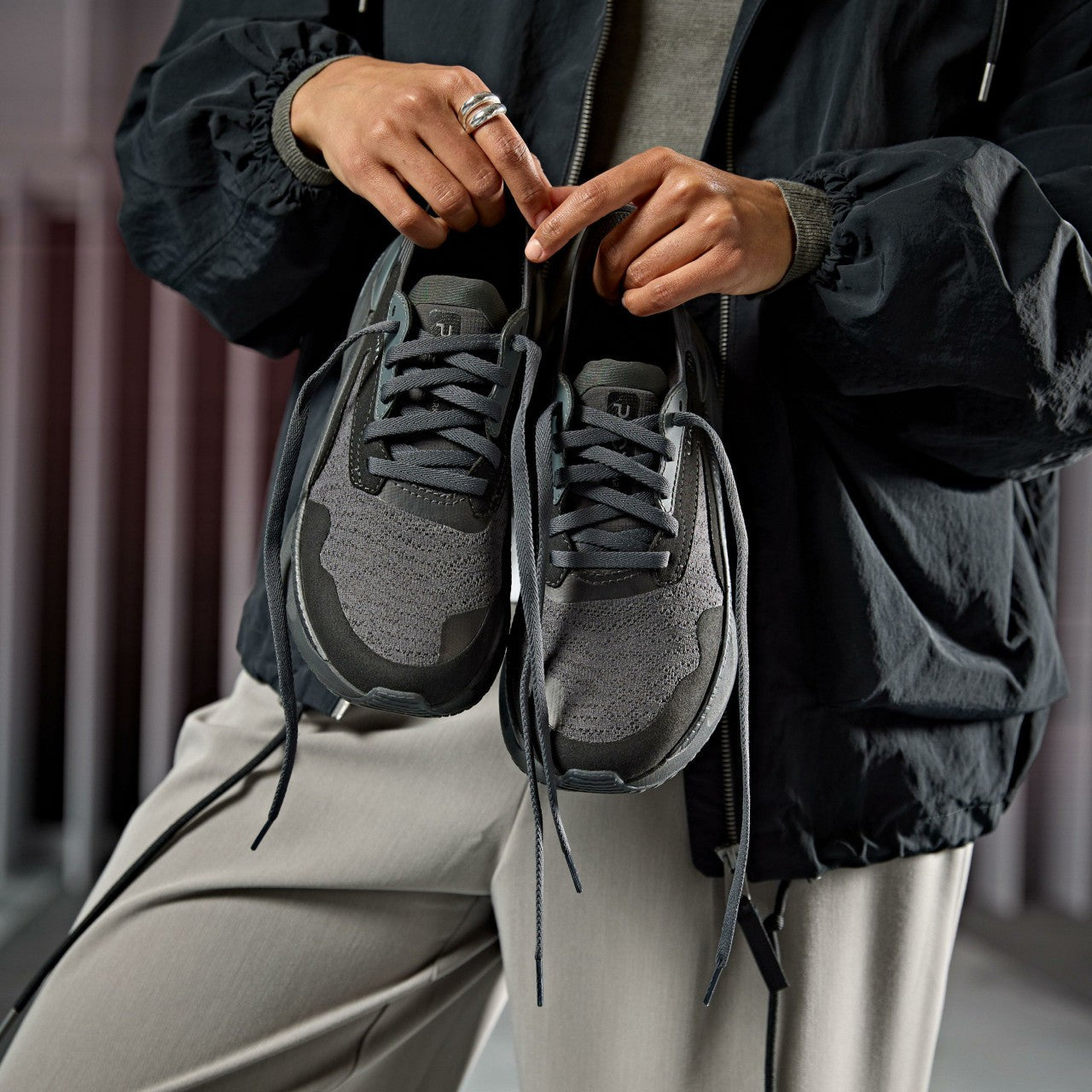 Clarks Pace Black