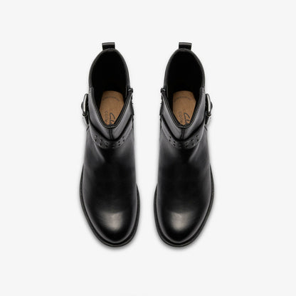 Hearth Buckle Black Leather