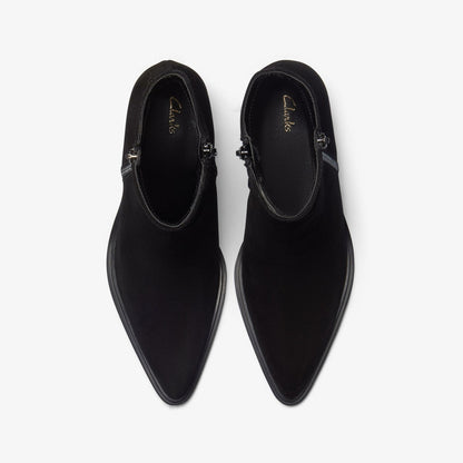 Jesse Zip Black Suede