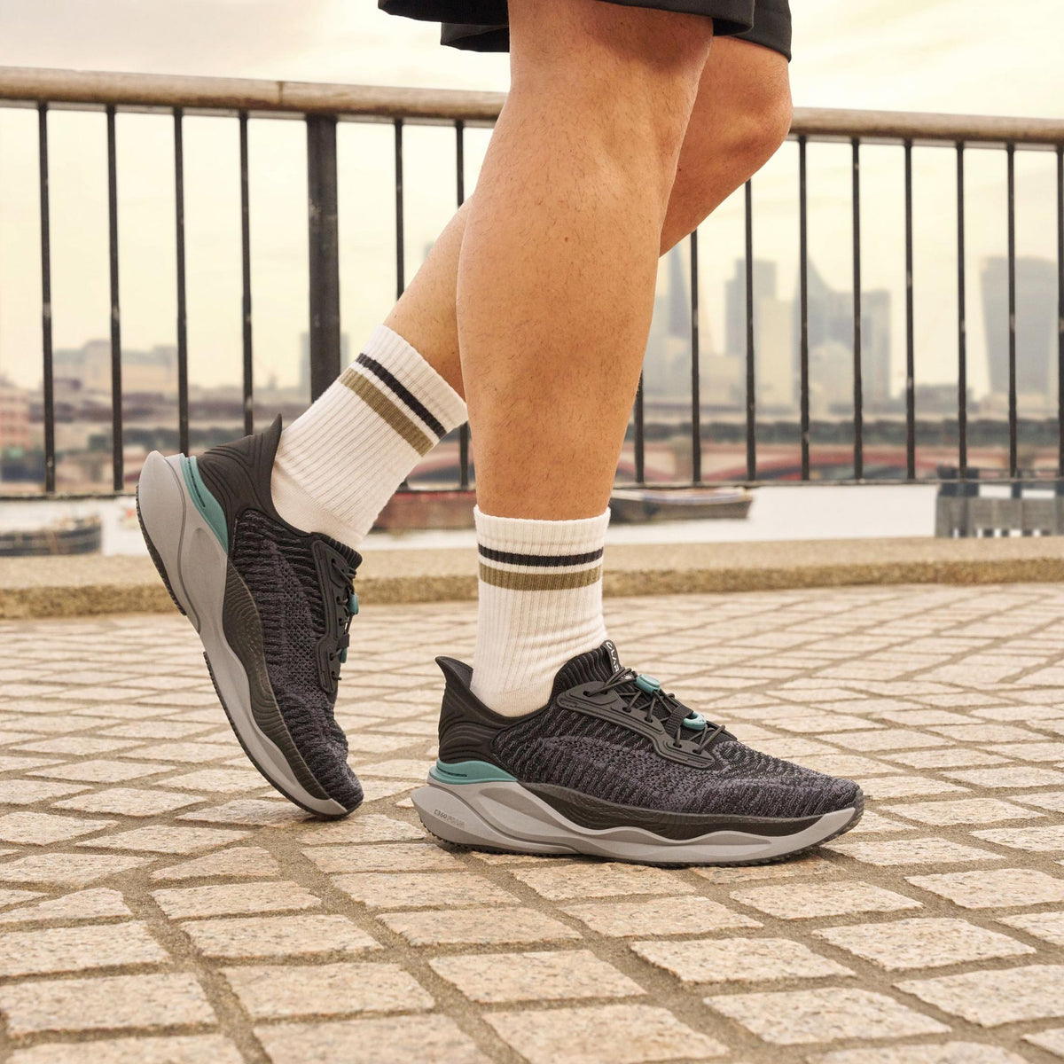 Pace Rise Black Combination - US 0097